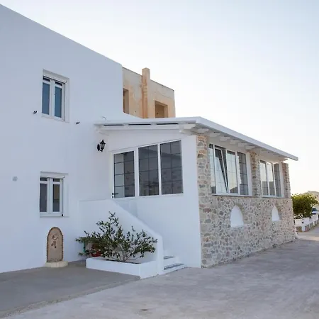 Polyanemos Leros, House With Fantastic Seaview بيت للعطل *