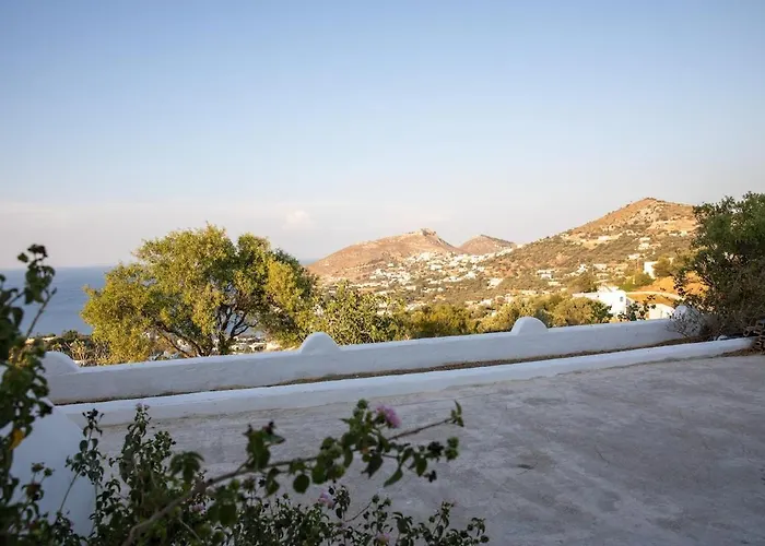 Polyanemos Leros, House With Fantastic Seaview 度假居 阿齐亚马利那