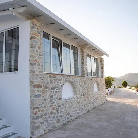 Polyanemos Leros, House With Fantastic Seaview Feriehus *