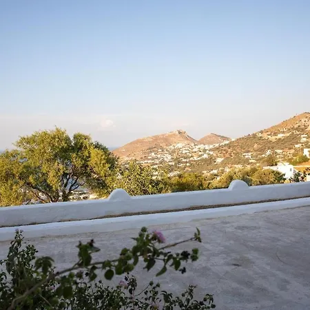 Polyanemos Leros, House With Fantastic Seaview Hébergement de vacances Agia Marina (Leros)
